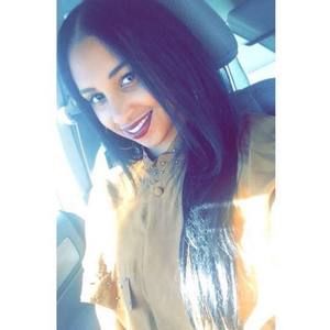 Meet your Posher, Adelia